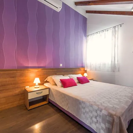 Casa de hóspedes Lani 3*