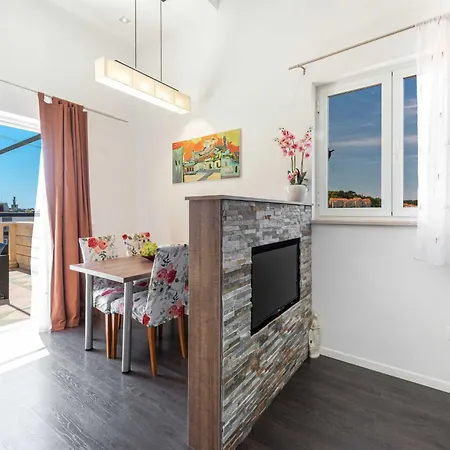 Lani Ντουμπρόβνικ