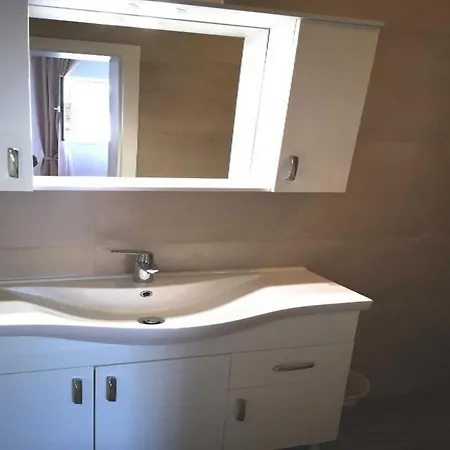 Πανσιόν Lani 3*