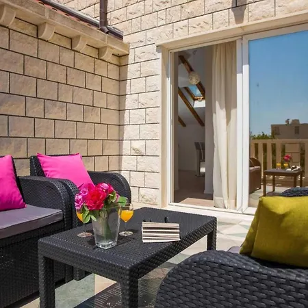 بيت ضيافة Lani دوبروفينك