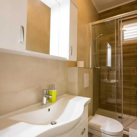 Lani بيت ضيافة دوبروفينك