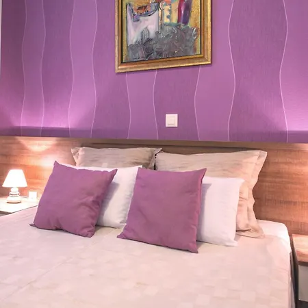 Lani Guest house