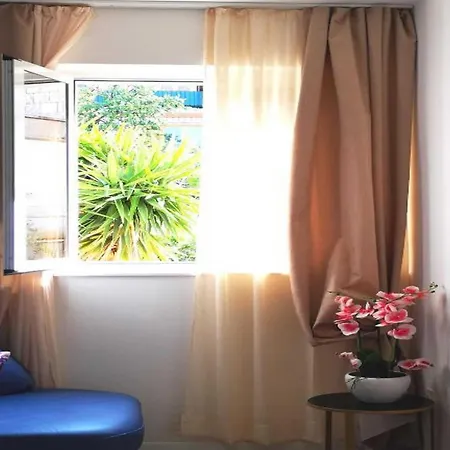 Lani Guest house
